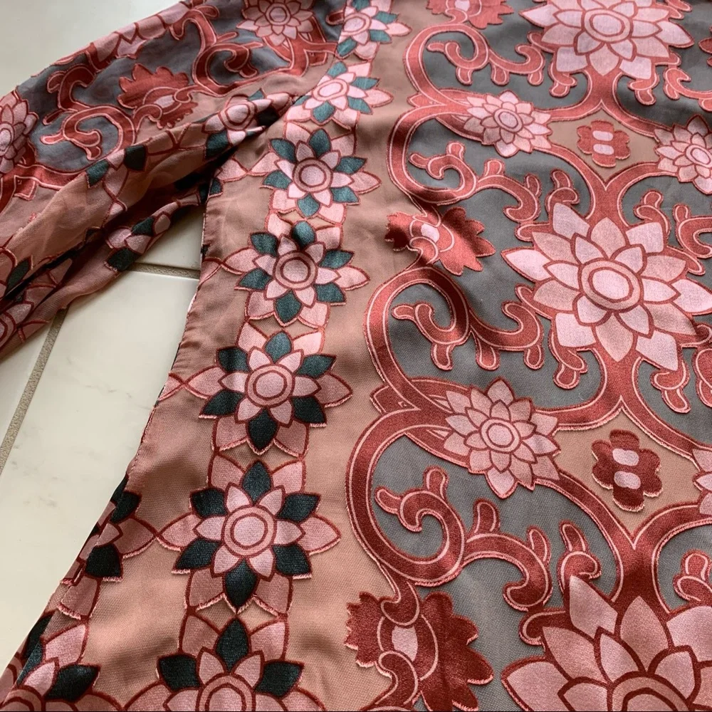 Pink Floral Sequin Shift Dress - Picture 6 of 10
